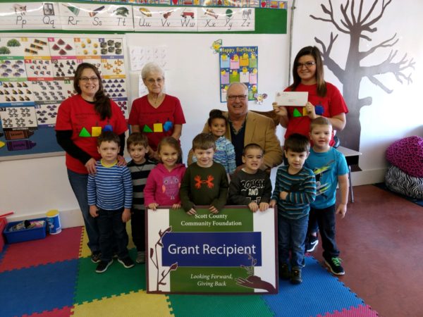 Kiwanis grant to Lexington Preschool